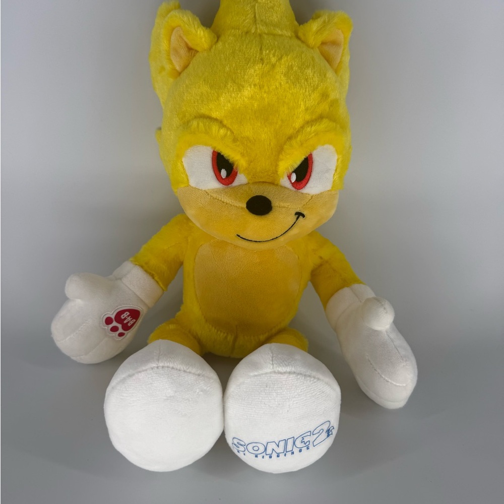 Build A Bear Workshop Sega Sonic the Hedgehog 2 Super Sonic Yellow Plush Animal
